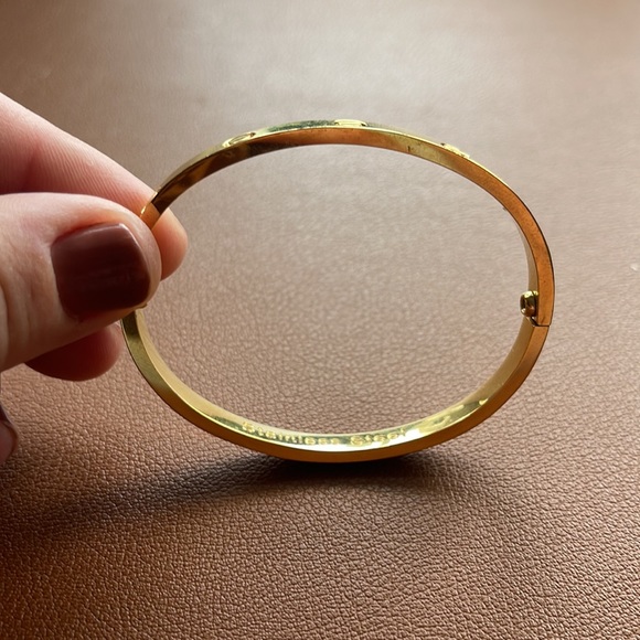 Gold bangle - Picture 2 of 2